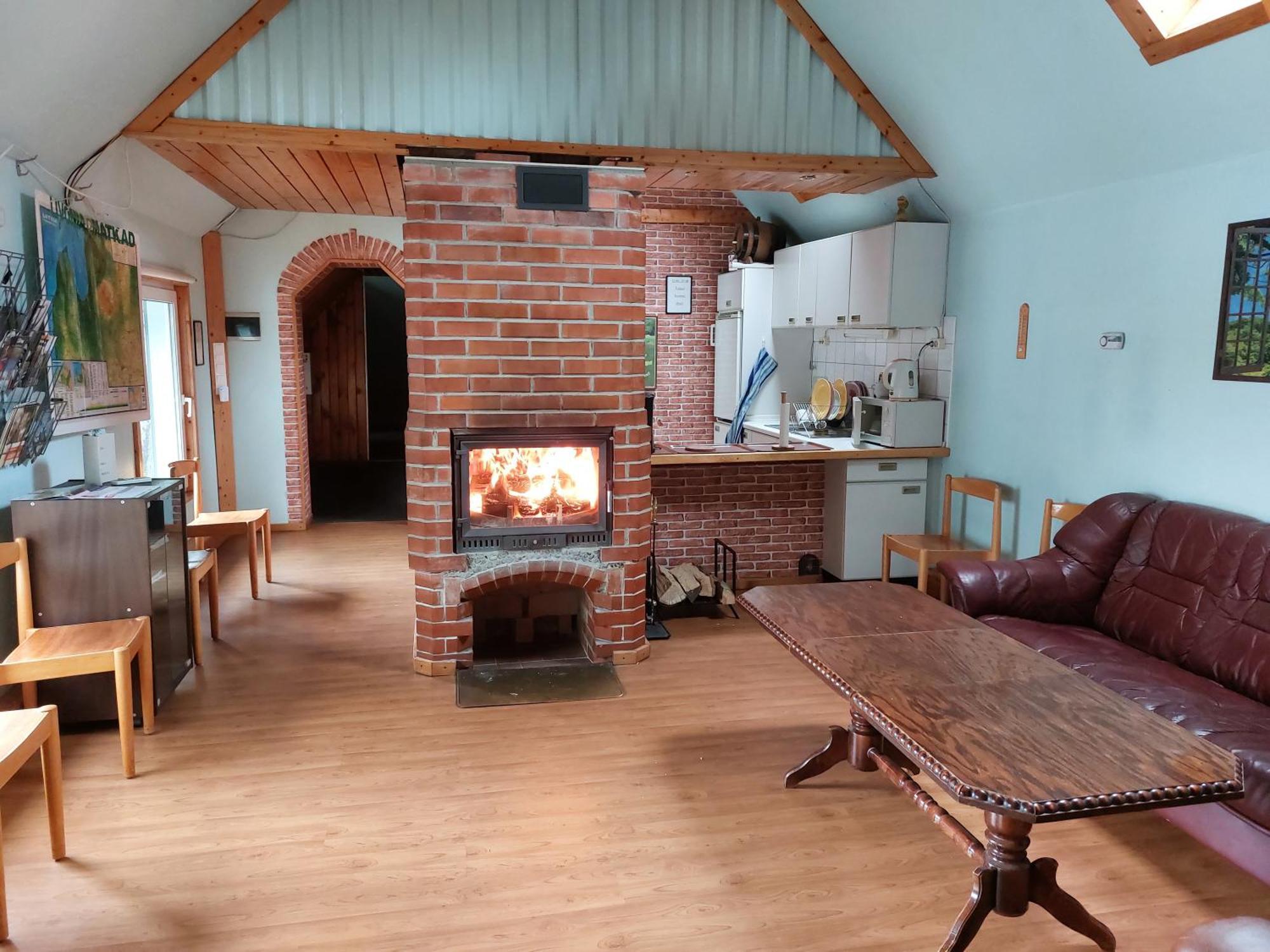 Livonia Matkamaja Hostel Kilingi-Nomme Екстериор снимка