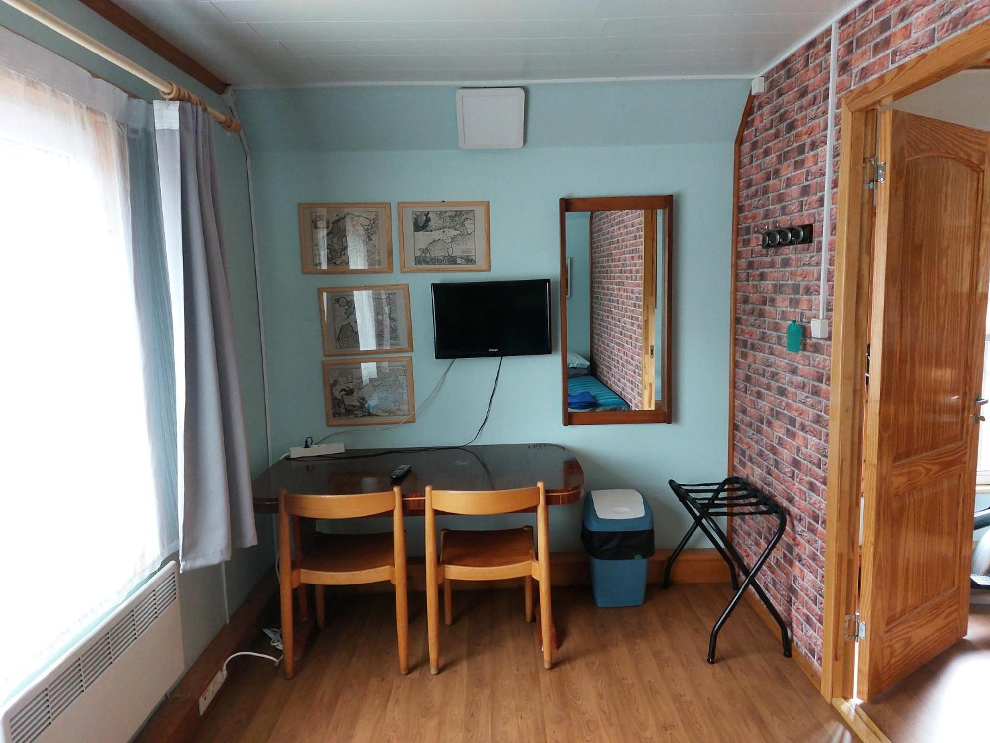 Livonia Matkamaja Hostel Kilingi-Nomme Екстериор снимка